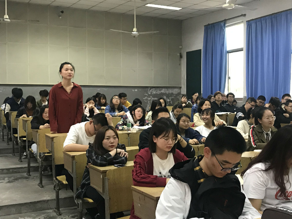 best365公司举办心理信息联络员培训会 现场.jpg